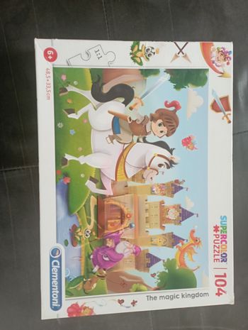 Puzzle 104 pièces clementoni chevalier château 