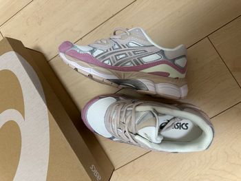 ASICS GEL-NYC rose 37