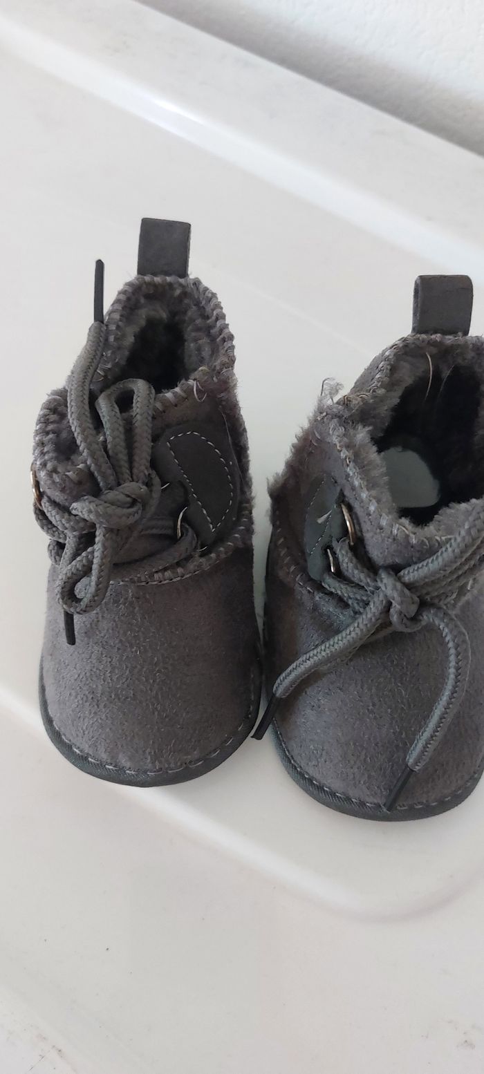 Chaussure bebe - photo numéro 2