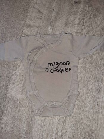 Body neuf 0 mois naissance