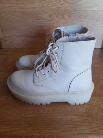 Boots pull&bear crème 36