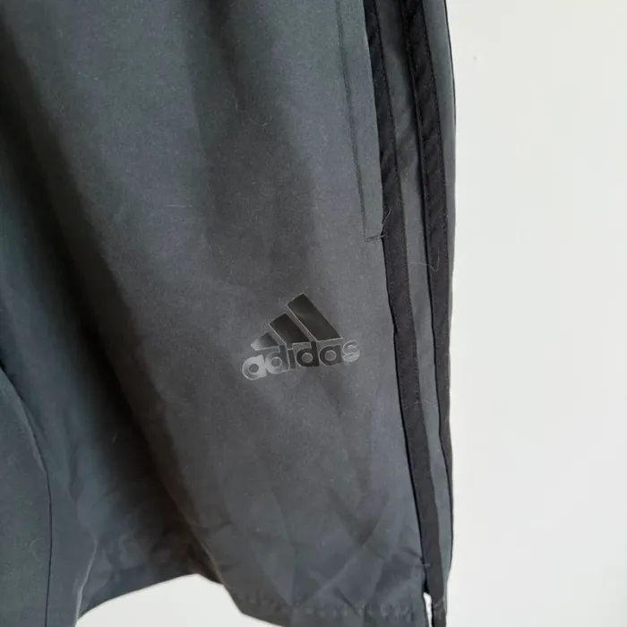 Short homme Adidas - photo numéro 2