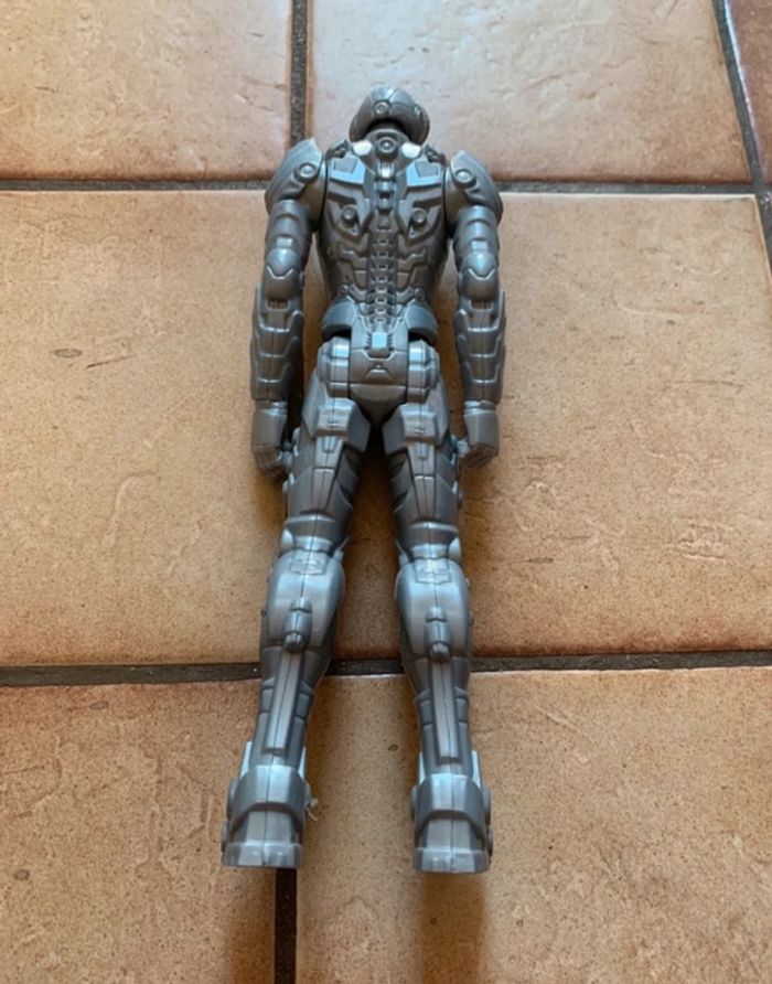 Figurine avengers