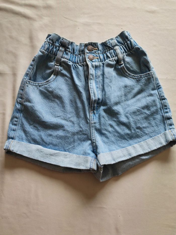 Short en jean , taille 32, marque kiabi - photo numéro 2