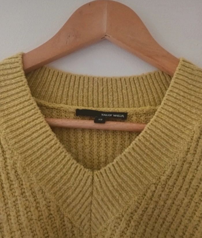 Pull d'Hiver Femme Col V Jaune 🌼🌾 - photo numéro 2