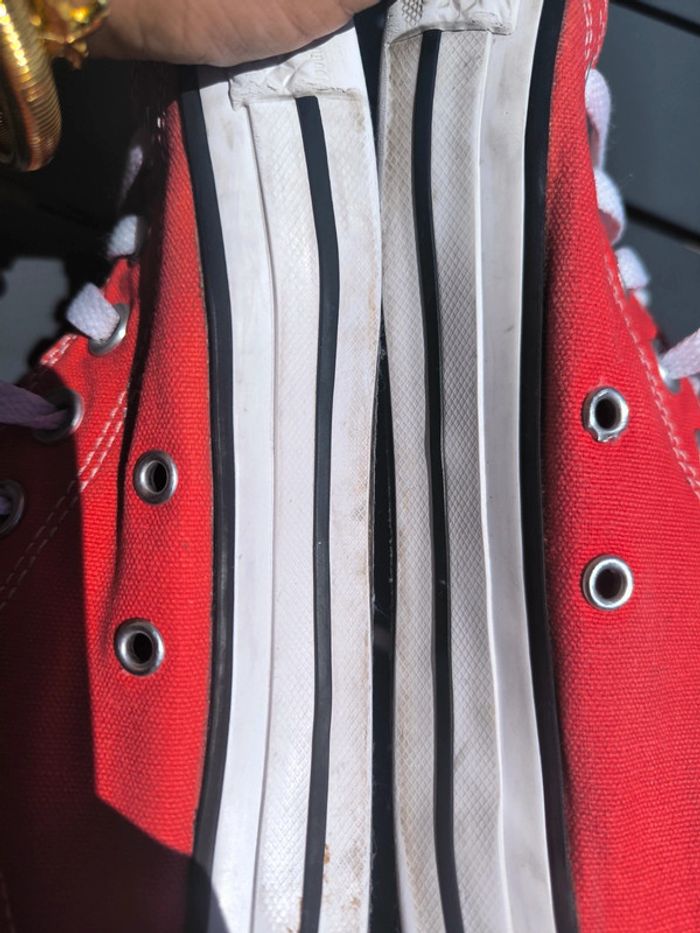 Converse rouges - photo numéro 4