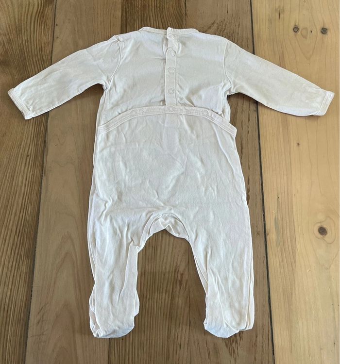 🐾 Pyjama crème – Les 101 Dalmatiens – Kiabi – 9 mois fille - photo numéro 2