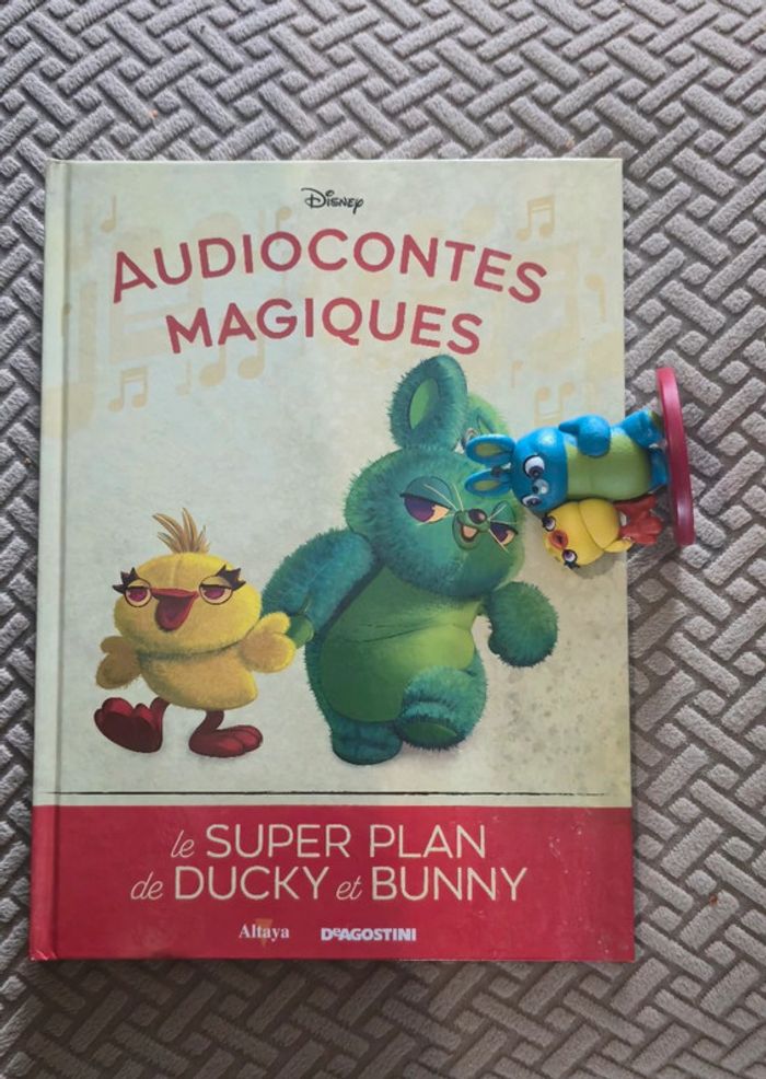Numéro 131 Livre + figurine édition audiocontes Magiques Altaya édition disney audio compte conte