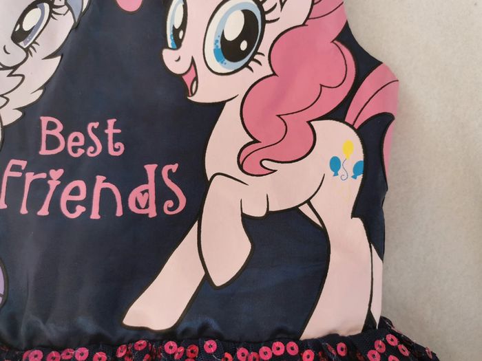 Magnifique robe 👸 tulle et sequins, little poney, H&M, 6ans - photo numéro 10