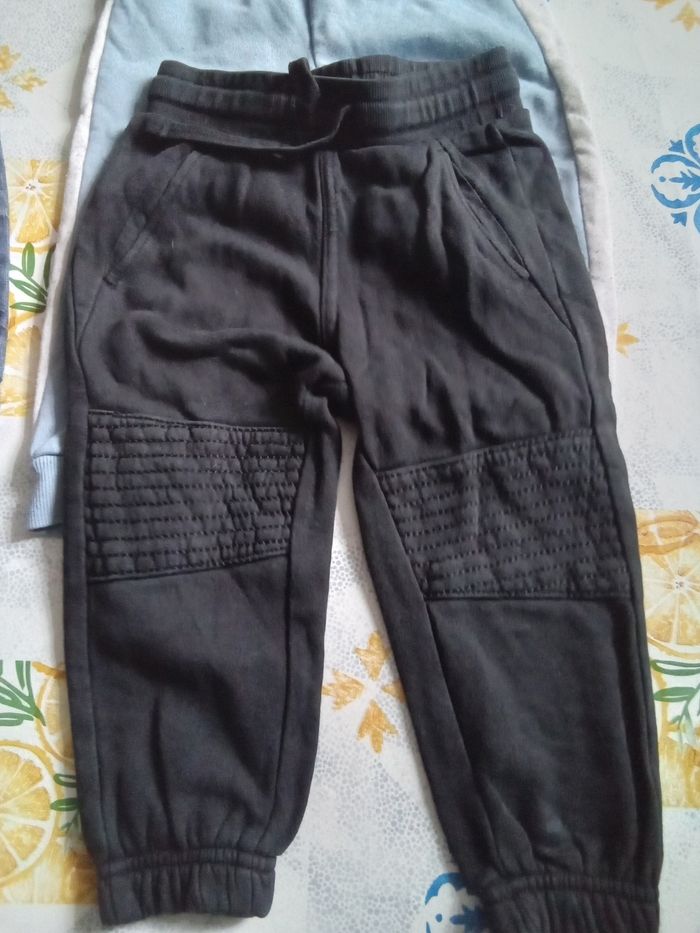 Lot pantalons garçons t 18-24 mois - photo numéro 4