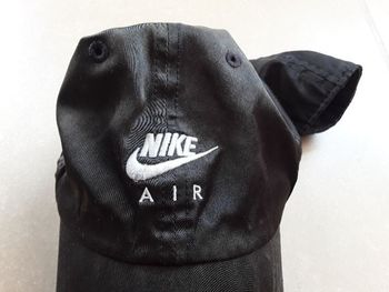 Casquette noir brillant femme NIKE AIR TBE