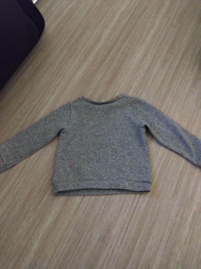 Petit pull léger - photo numéro 2