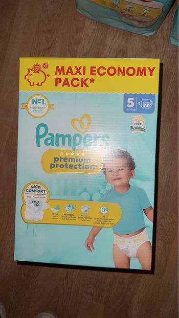 Carton  Couche Pampers taille 5