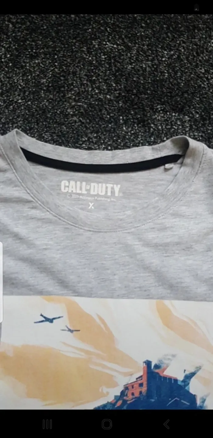 Tee shirt Call of Duty Taille M
Jules - photo numéro 4