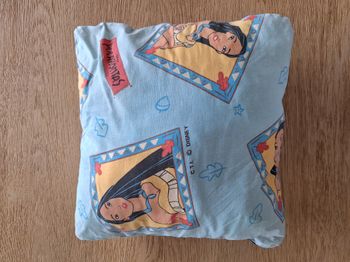 coussin disney pocahontas années 90