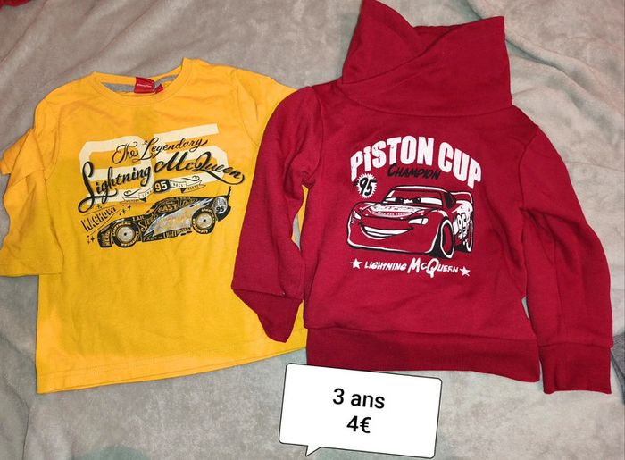 Sweats et t-shirt manches longues Disney