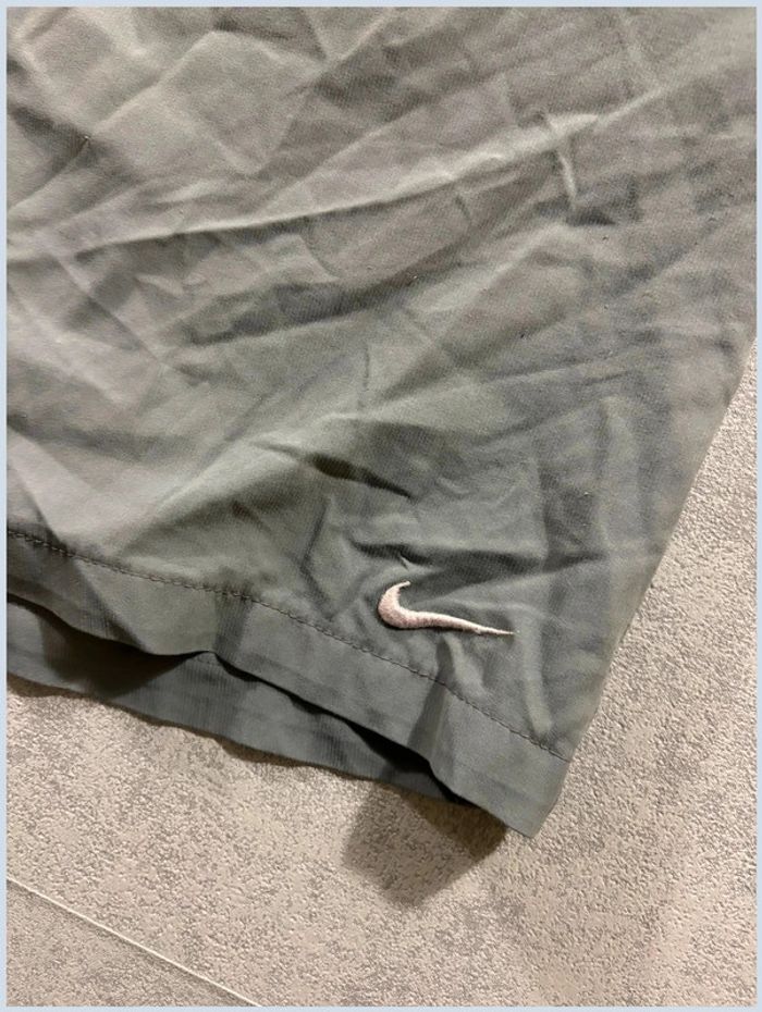 Short Nike Gris logo brodé Taille XL - photo numéro 2