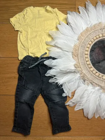 Ensemble t-shirt jaune & jean noir (6 mois)