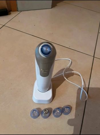 Aspirateur de points noirs avec 5 embouts