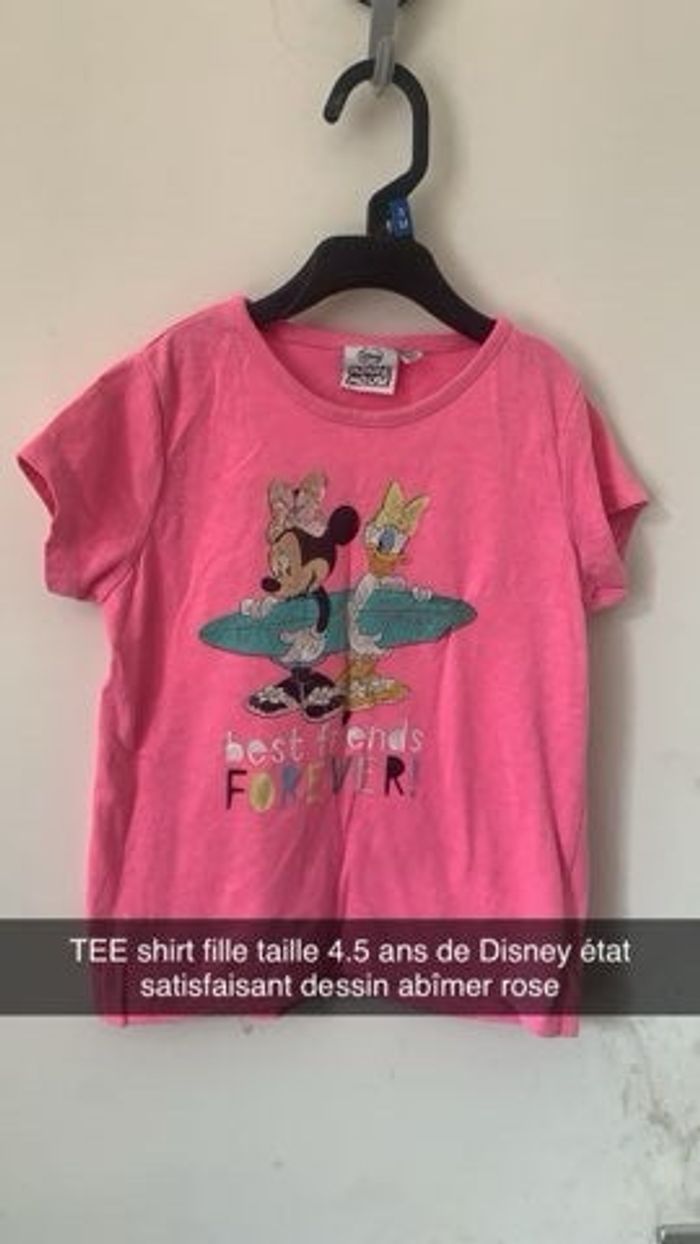 TEE shirt fille taille 4.5 ans