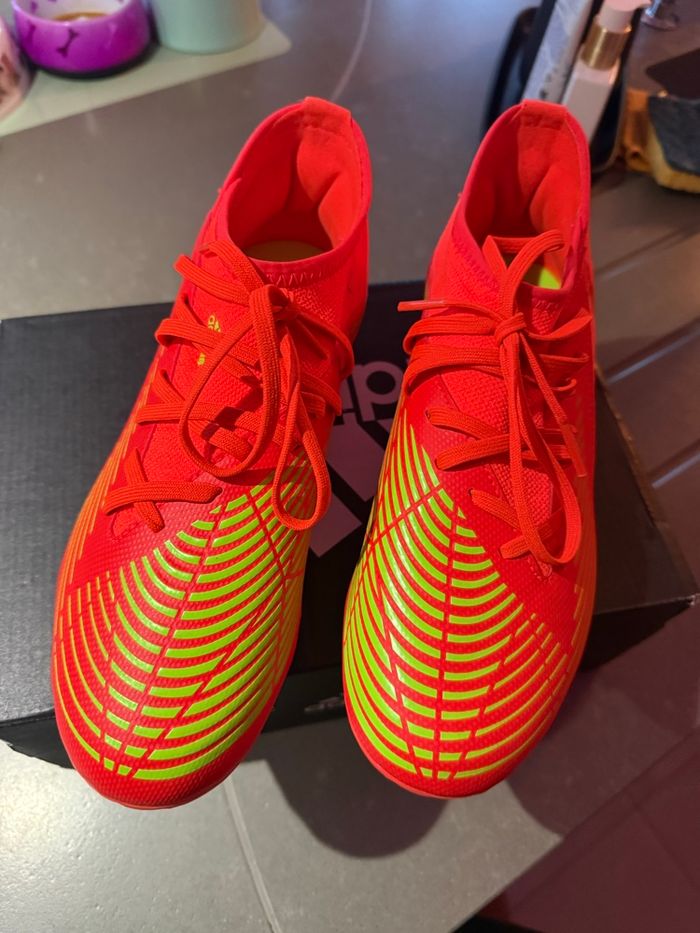 Crampons pour Foot, taille 38 Predator Adidas - photo numéro 4