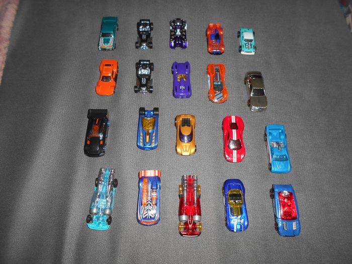 Circuit Acceleracers + lot de 20 véhicules (Hot Wheels) - photo numéro 2