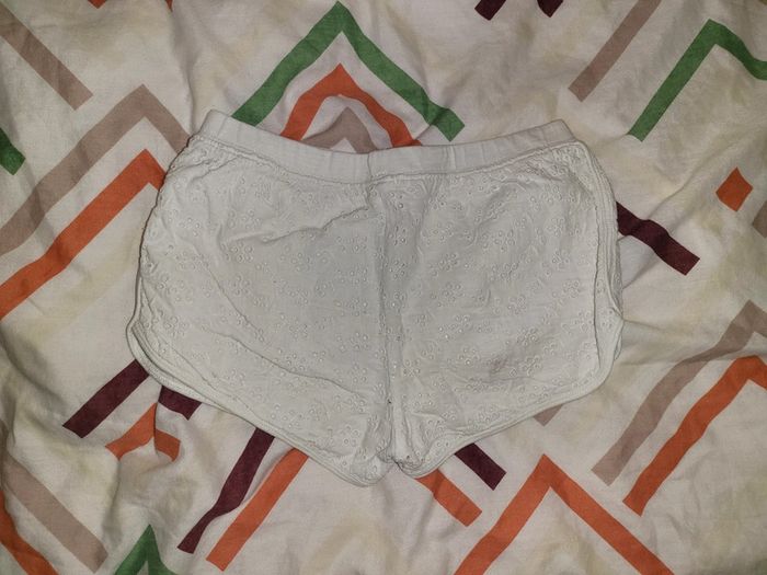 Short blanc 8ans - photo numéro 2