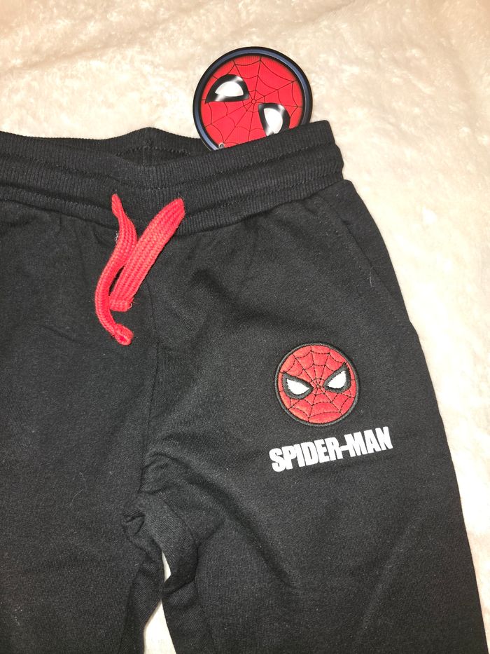 Jogging spiderman 4ans - photo numéro 2