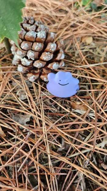 Super figurine Pokemon Nintendo Métamorph violet