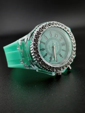 Montre verte fluo, argenté style casino
