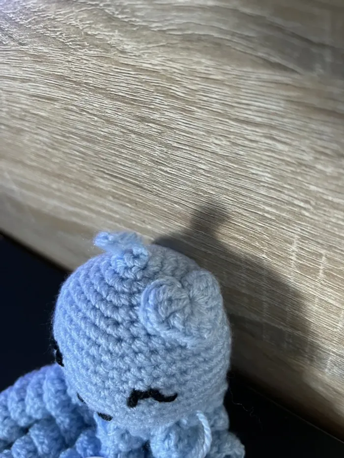 Doudou, Pieuvre pour prématuré avec cœur couleur bleu ciel Prématuré, jusqu'à 44cm Neuf avec étiquèt - photo numéro 2