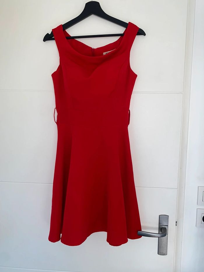 Robe rouge soirée