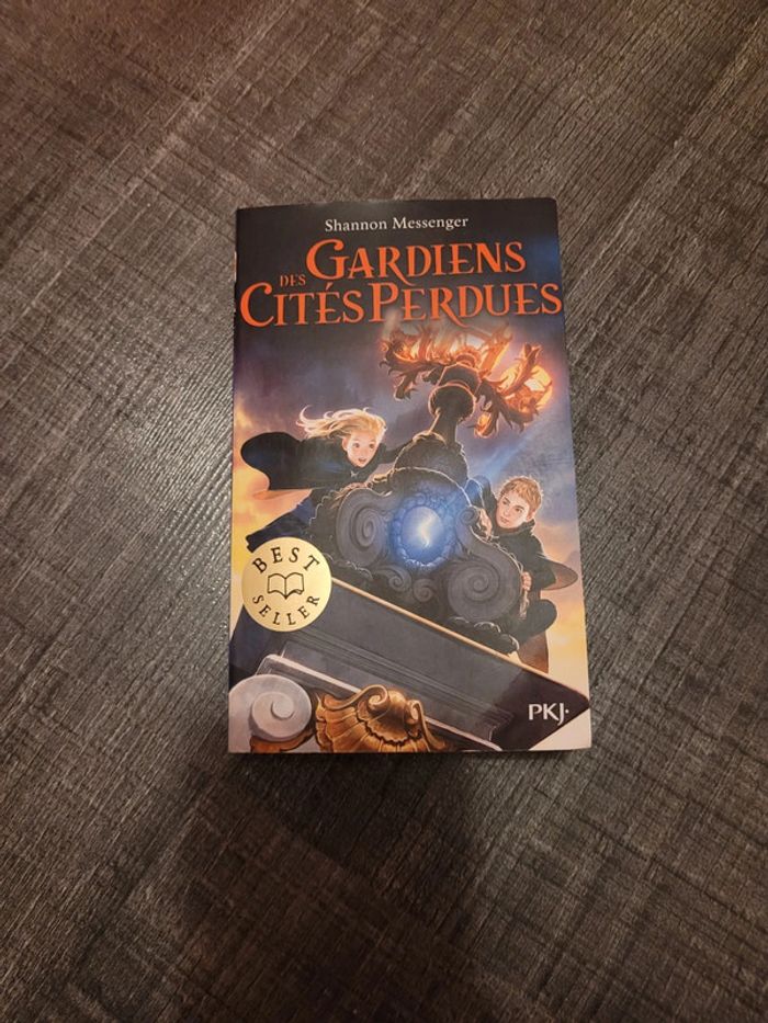 Livre gardiens des cités perdues