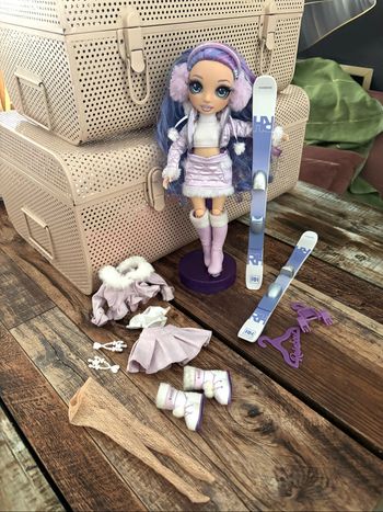 Rainbow High Winter Vreak