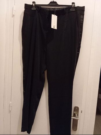 Pantalon bande satin sur le côté, ceinture réglable