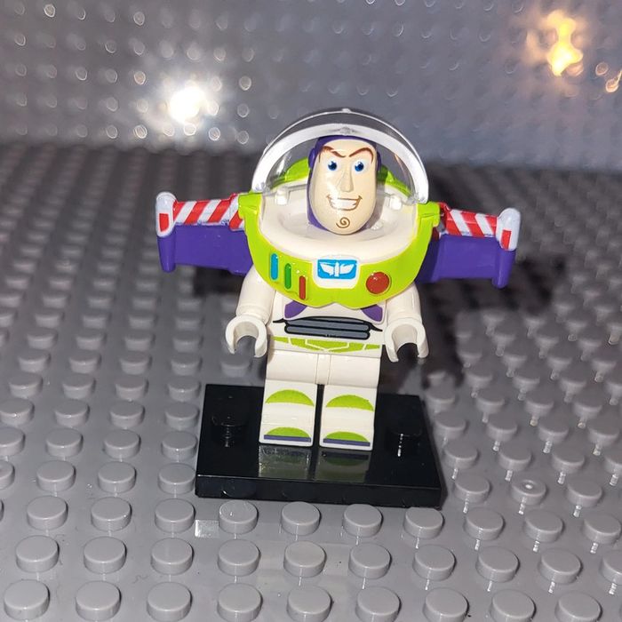 Minifigure / Figurine 🔫 Disney Pixar - Toy Story 🧸 Buzz L'éclair - photo numéro 2