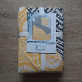 Parure de lit 2 personnes 240x220cm l'incroyable NEUVE