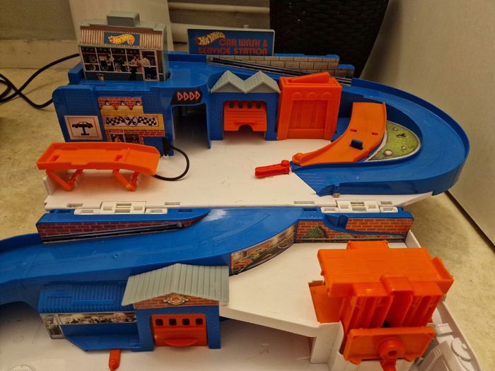 Garage Hotwheels transportable - photo numéro 3