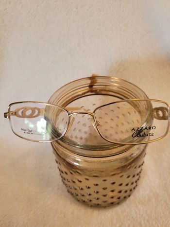Lunettes azzaro neuf (prix négociable )