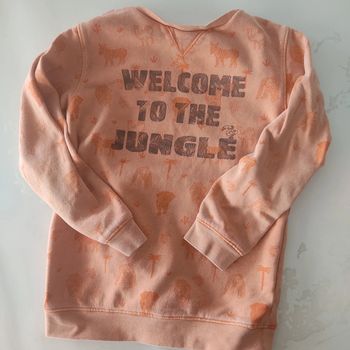Sweat taille 8 ans