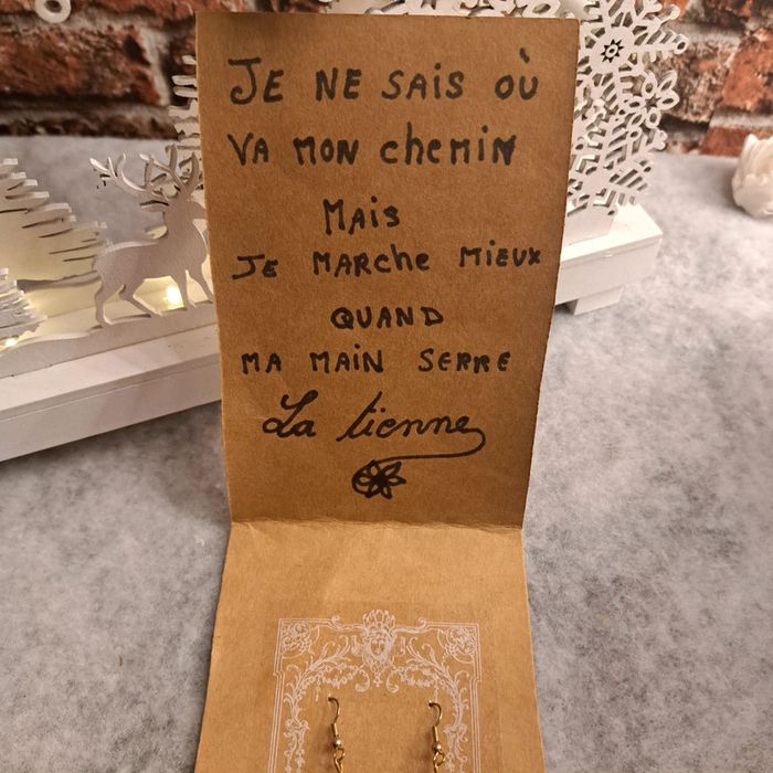 Boucles d'oreilles pendante chic rouge verte noir et doré - photo numéro 3