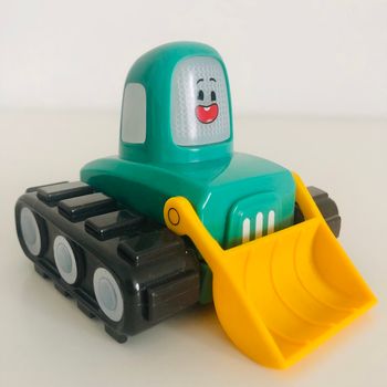 Bulldozer interactif Timmy Tut Tut Cory Bolides