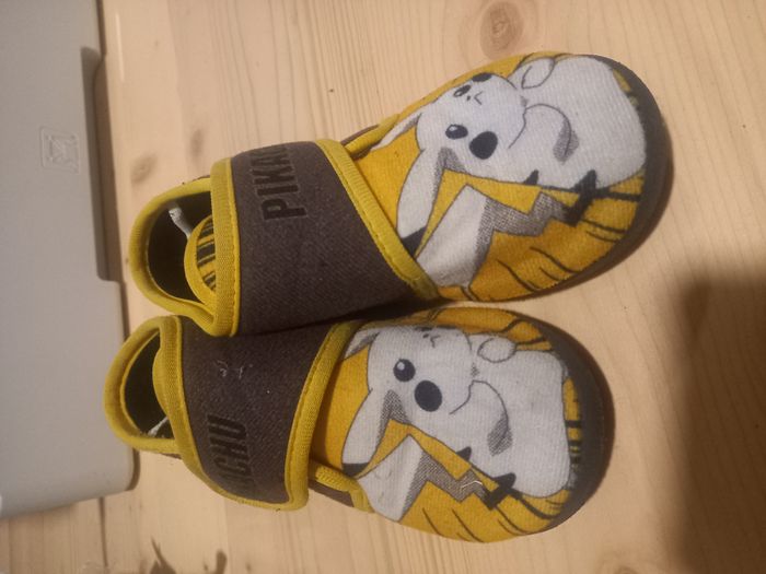 Chaussons Pikachu T27