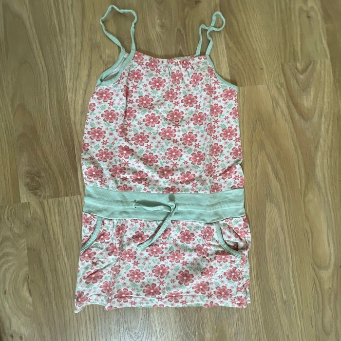 Robe petites bretelles