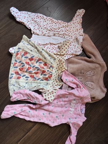 Vêtements bébés fille 1-3mois