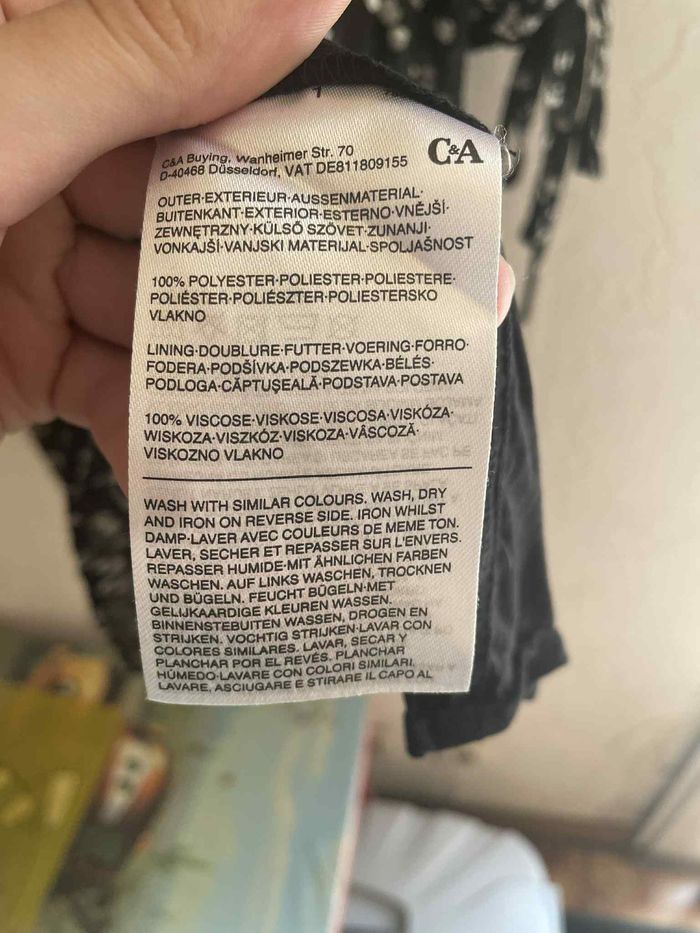 robe noire et blanche - photo numéro 8