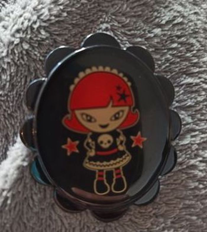 Broche fantaisie neuve