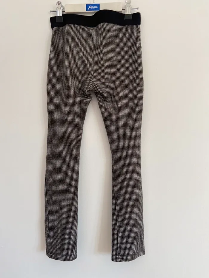 Pantalon 6 ans. - photo numéro 2
