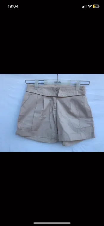 short beige