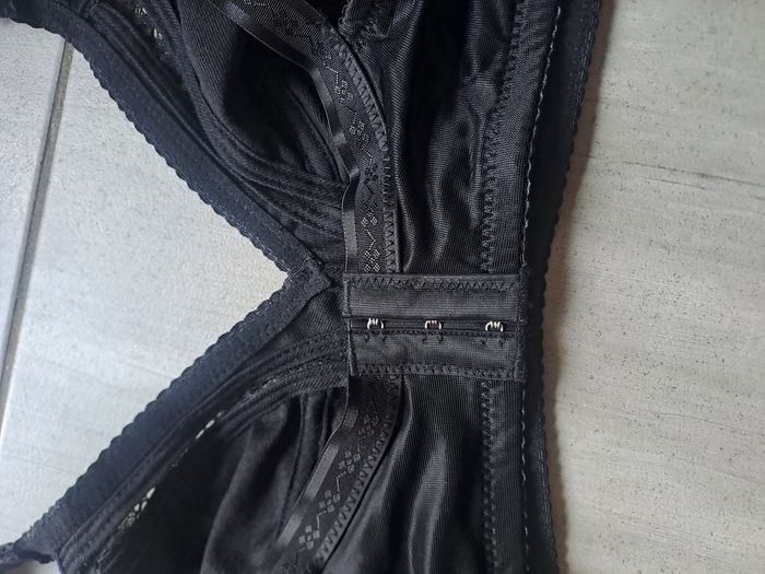 Soutien-gorge triangle noir Taille 1XL - photo numéro 7